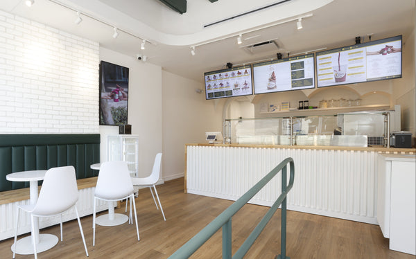 ERNIE´S ACAI SUNSET HARBOUR